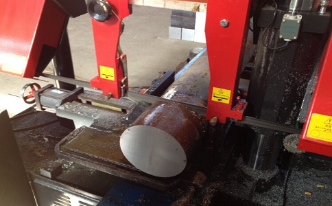 织金卧式带锯床加工时出现明显振荡如何排查？